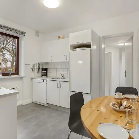 Three-bedroom In Højer