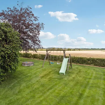 Three-bedroom In Casa vacanze